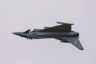 Británie a Francie zahájily první společné cvičení simulující jaderný úder - Novinky